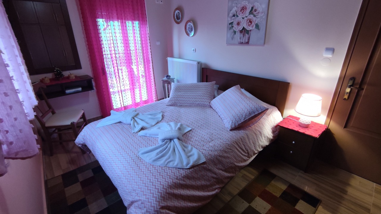 Photo of Bedroom in Belokomiti