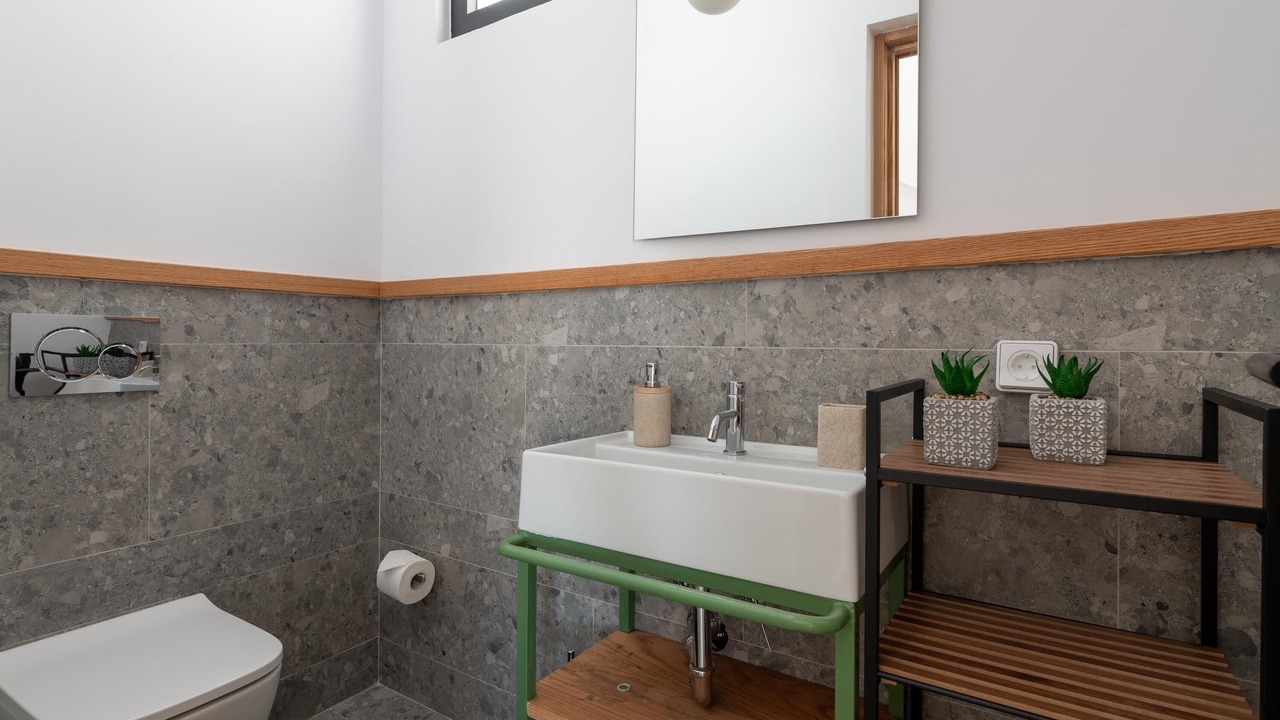 Photo of Bathroom in Ialyssos