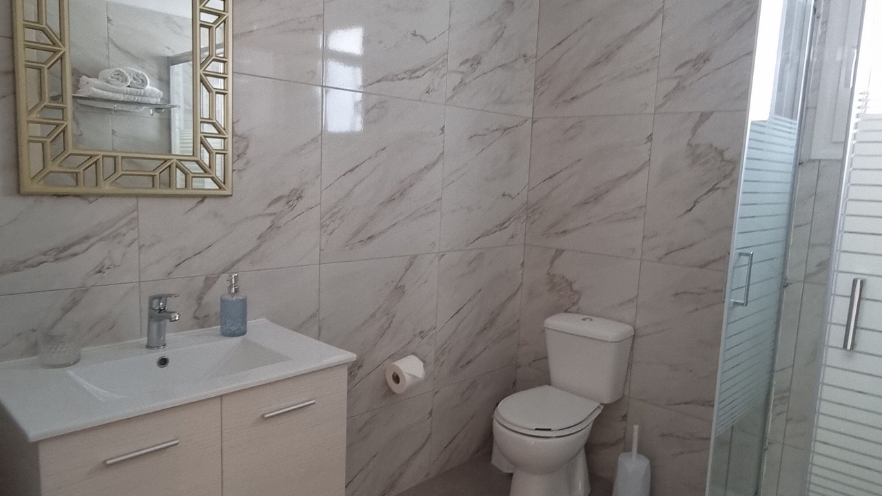 Photo of Bathroom in Petaloudes