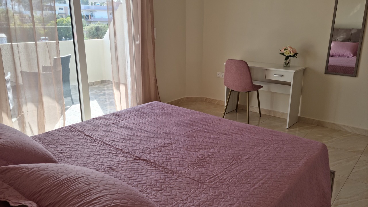 Photo of Bedroom in Petaloudes