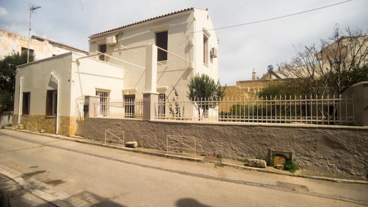 Photo of Outdoor in Halepa