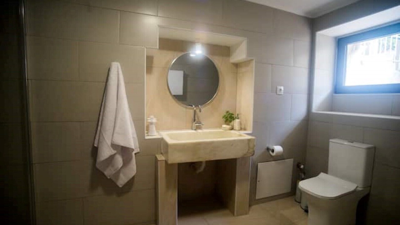 Photo of Bathroom in Halepa