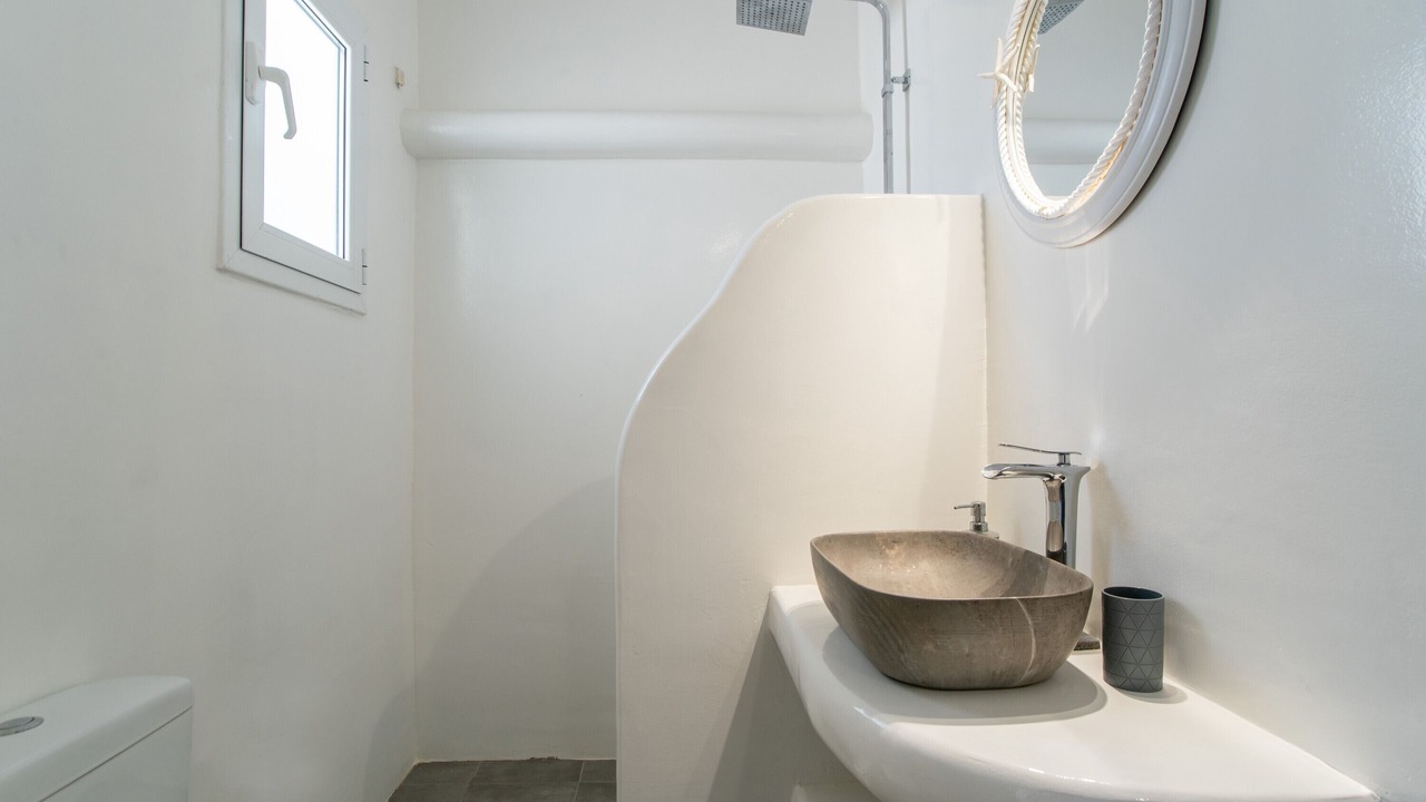 Photo of Bathroom in Paros