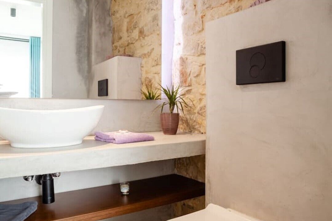Photo of Bathroom in Perama