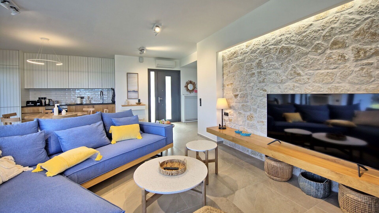 Photo of Bedroom in Almiros Beach