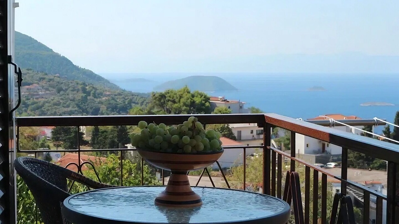 Photo of Outdoor in Glossa