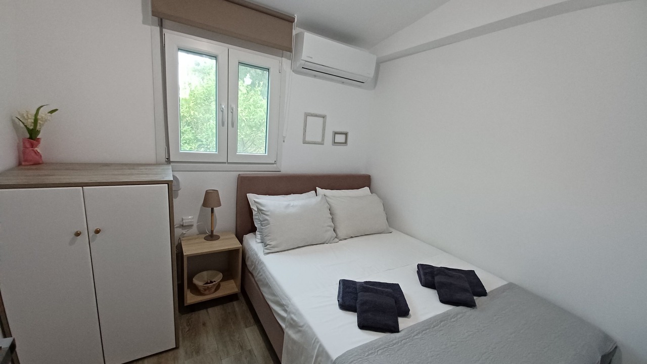 Photo of Bedroom in Katakolo