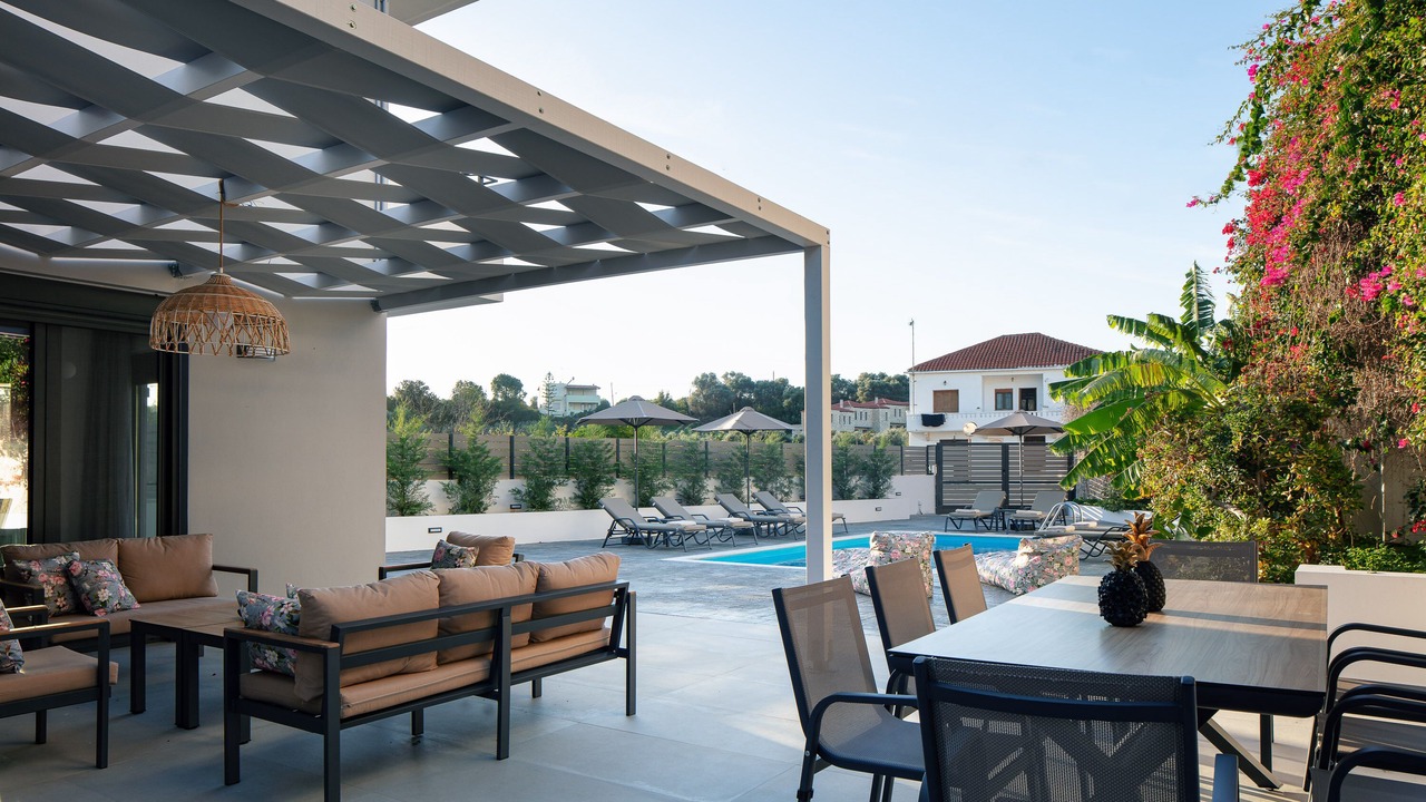 Photo of Outdoor in Prinos