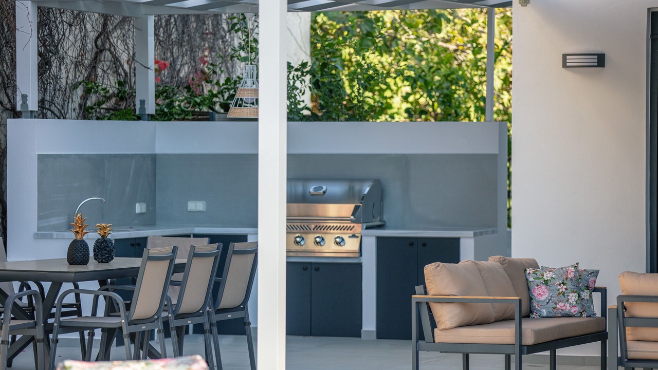 Photo of Outdoor in Prinos
