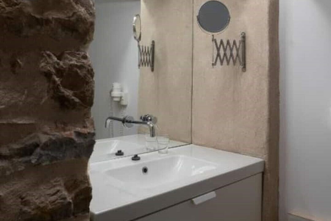 Photo of Bathroom in Lefktron