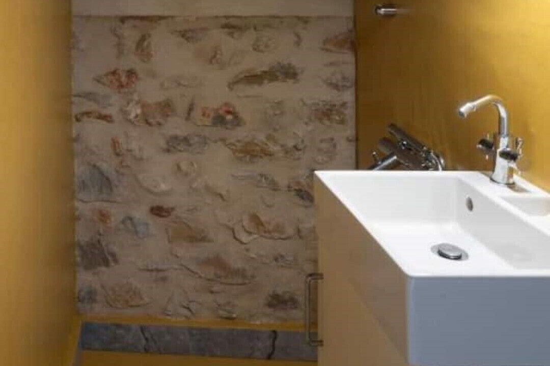 Photo of Bathroom in Lefktron