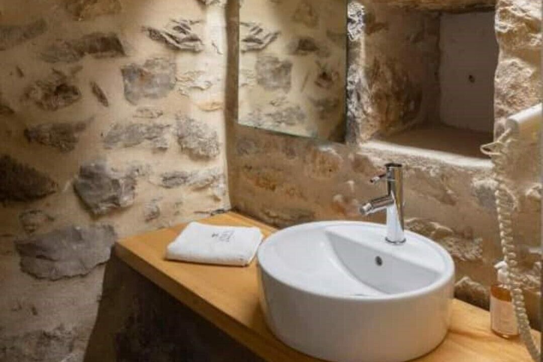Photo of Bathroom in Lefktron