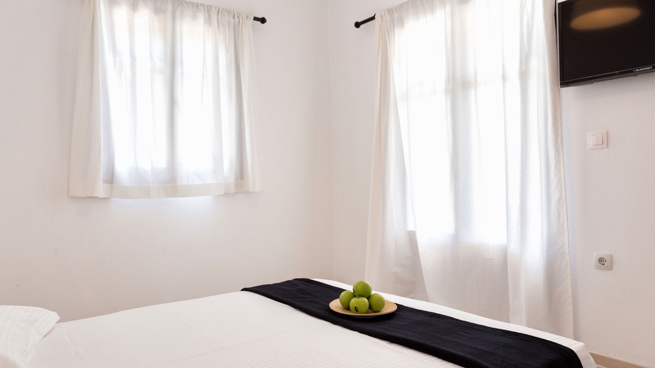 Photo of Bedroom in Aliki