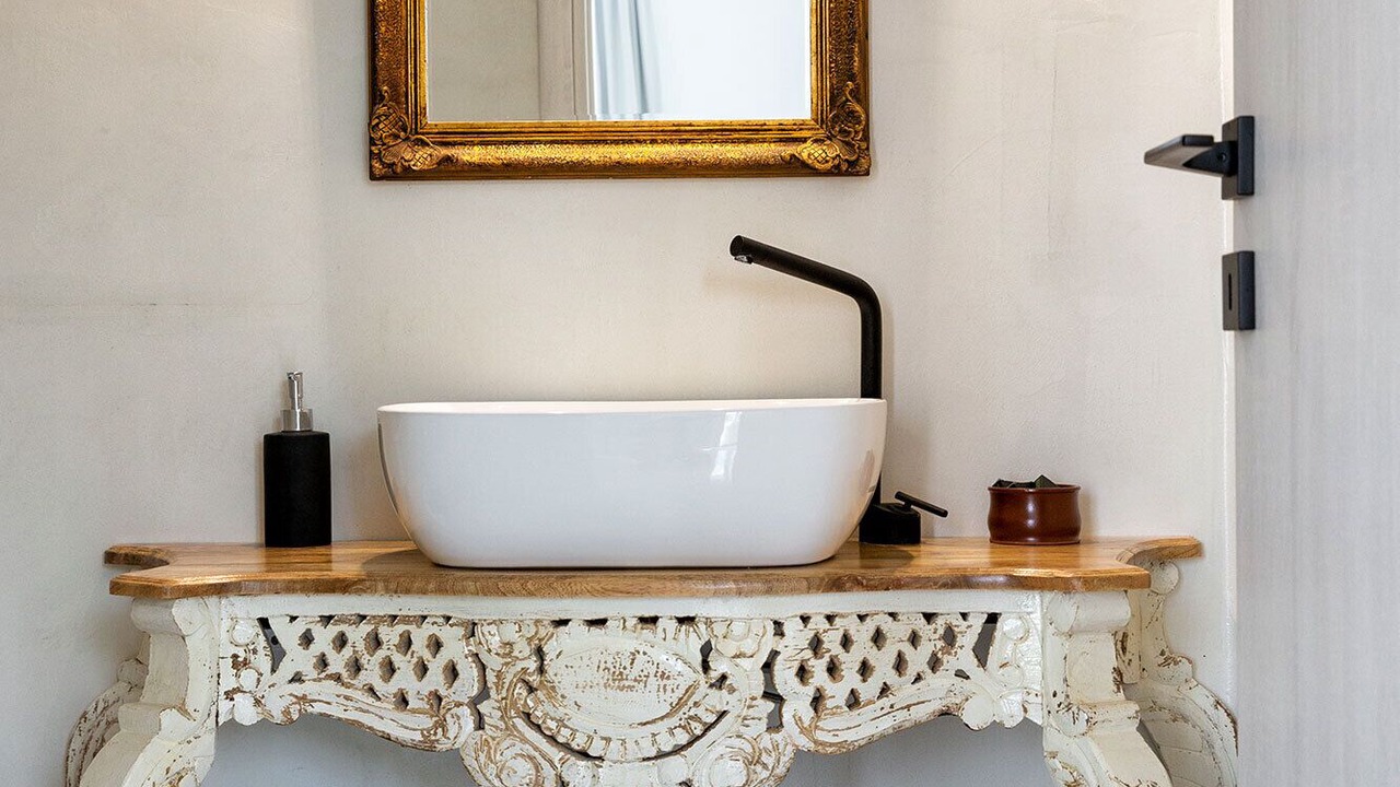 Photo of Bathroom in Aliki