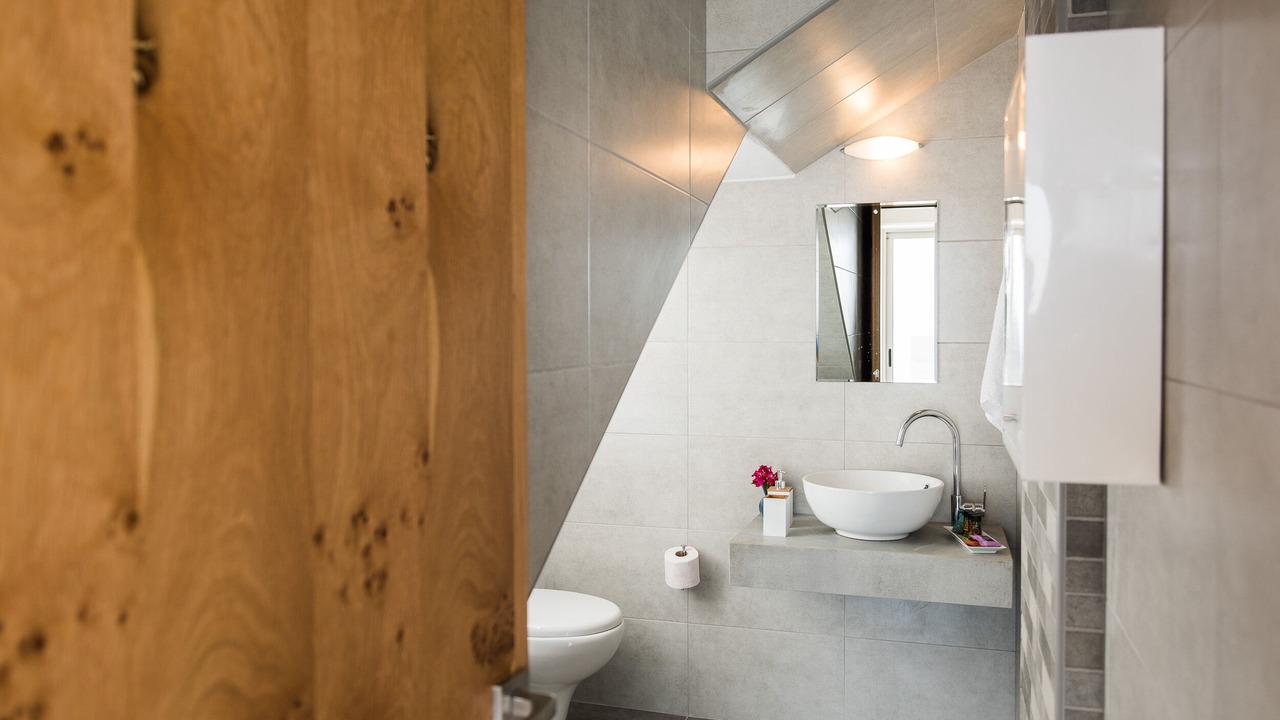 Photo of Bathroom in Limeniskos