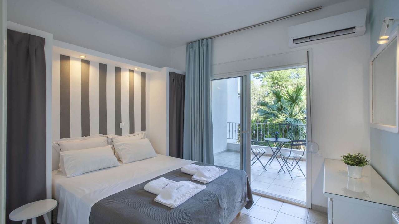 Photo of Bedroom in Neos Marmaras