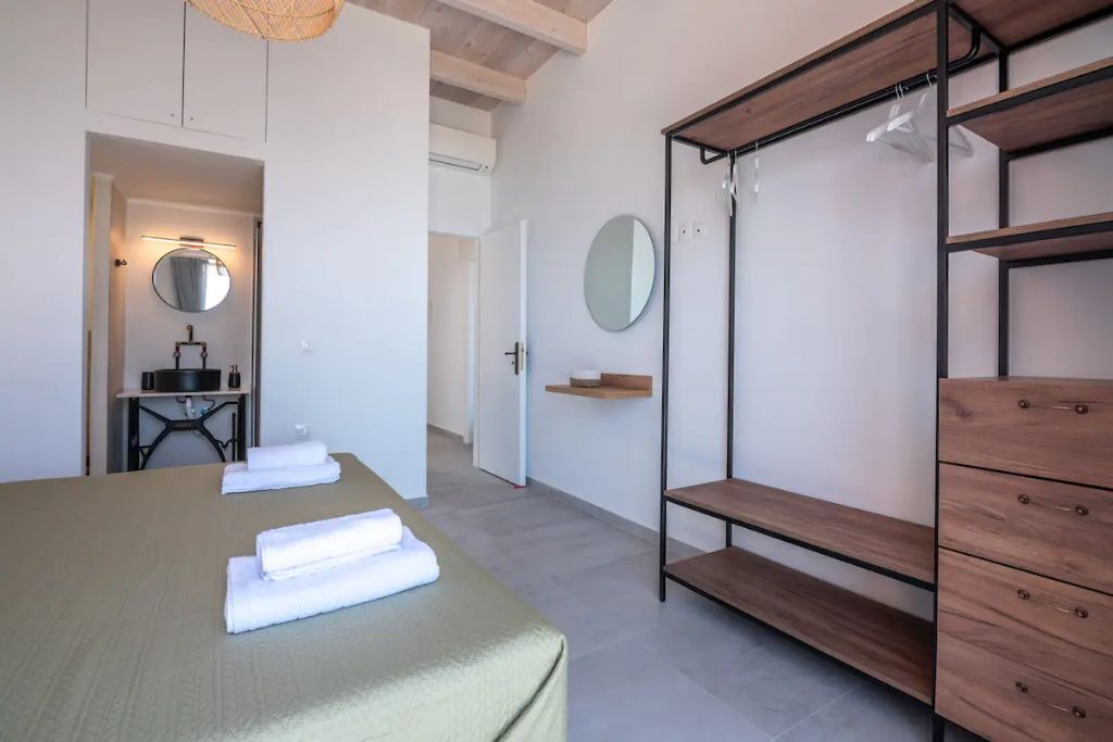 Photo of Bedroom in Limeniskos