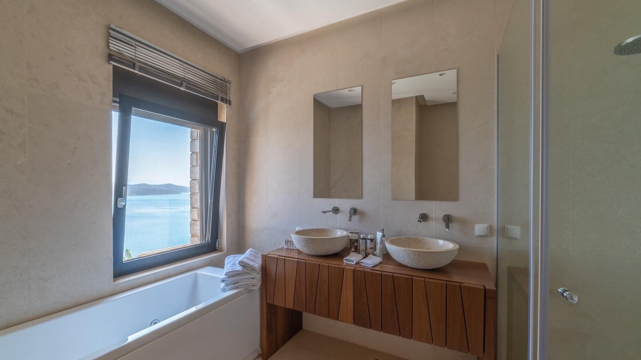 Photo of Bathroom in Kounelion