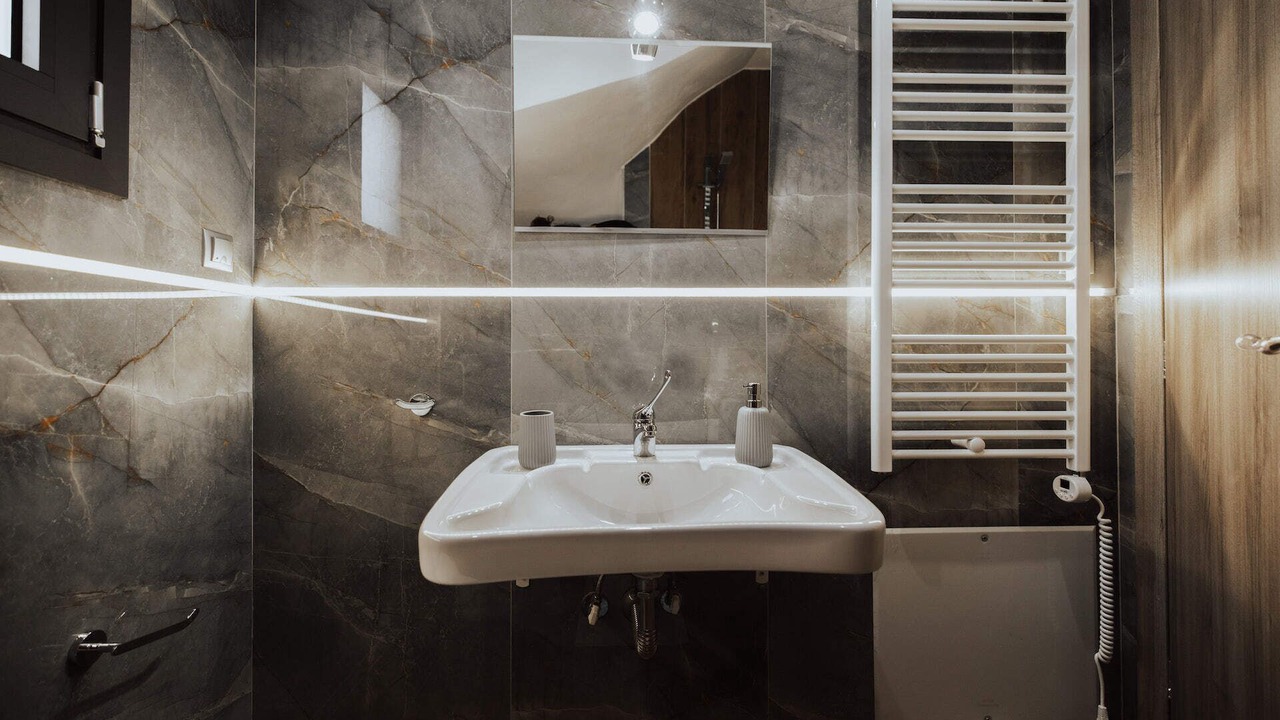 Photo of Bathroom in Mytikas