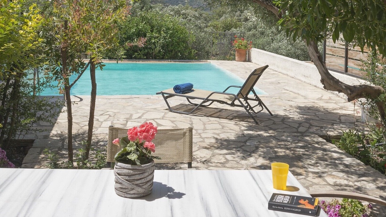 Photo of Outdoor in Istron