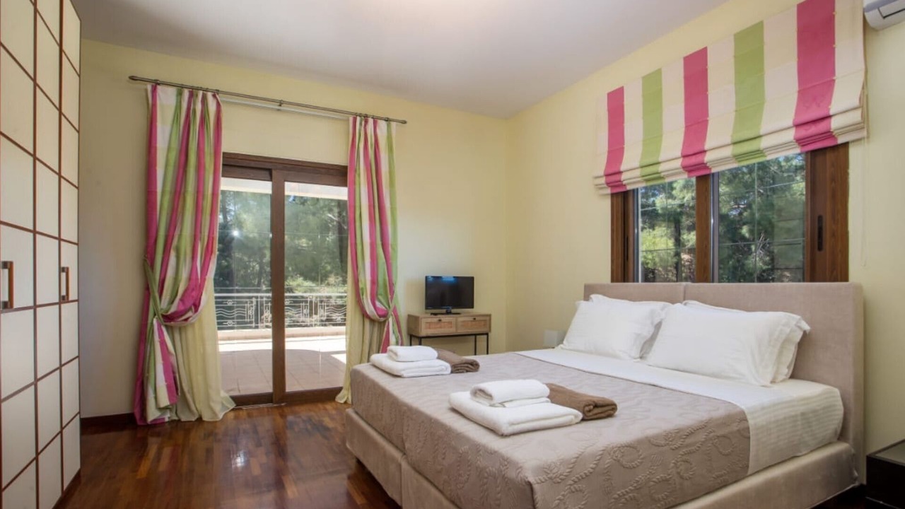 Photo of Bedroom in Rhodes Town