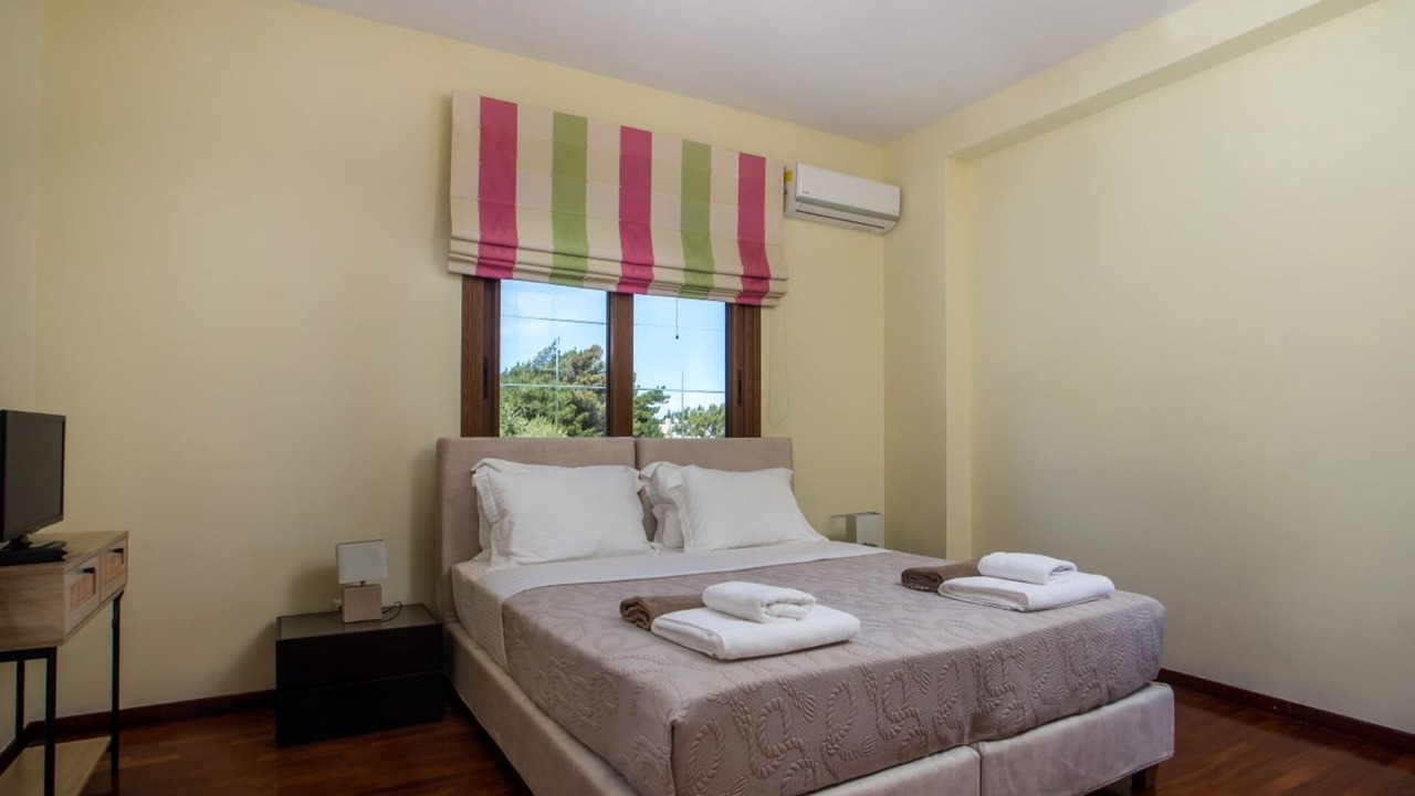 Photo of Bedroom in Rhodes Town