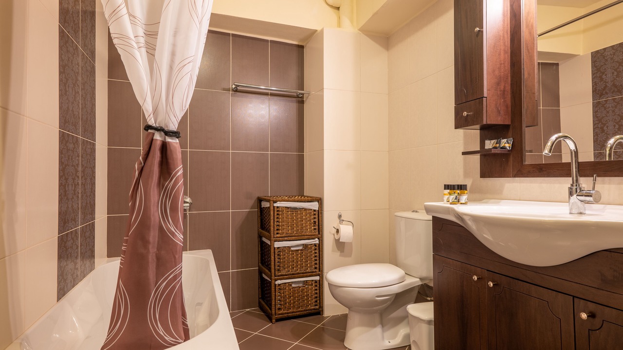 Photo of Bathroom in Ano Kera