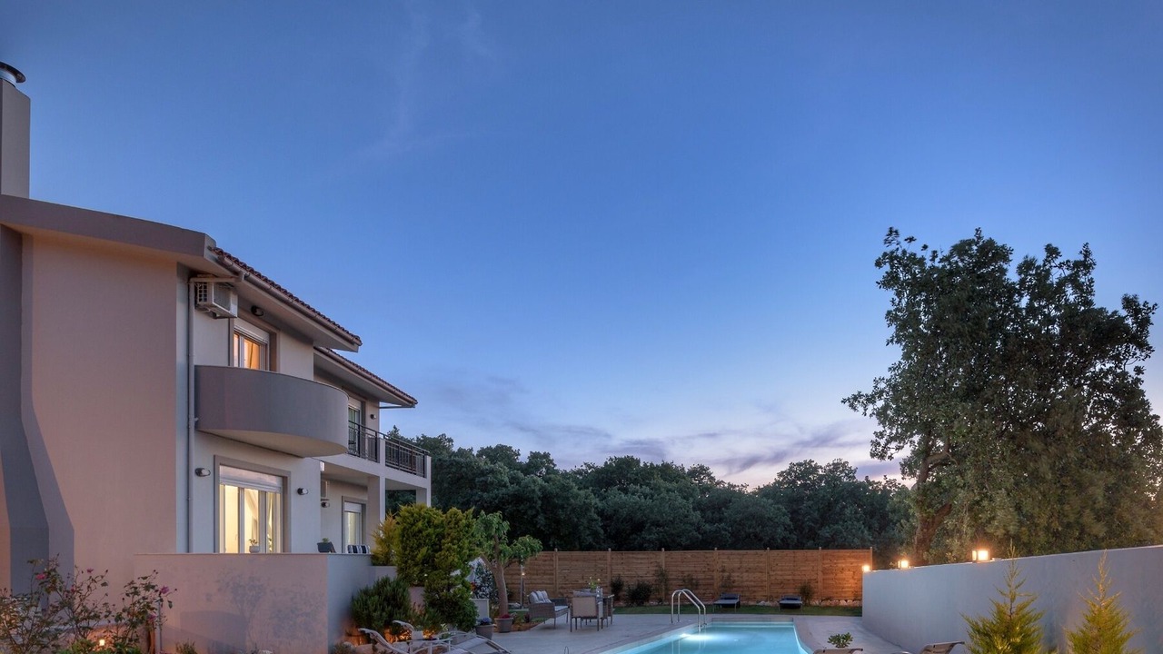Photo of Outdoor in Monopari