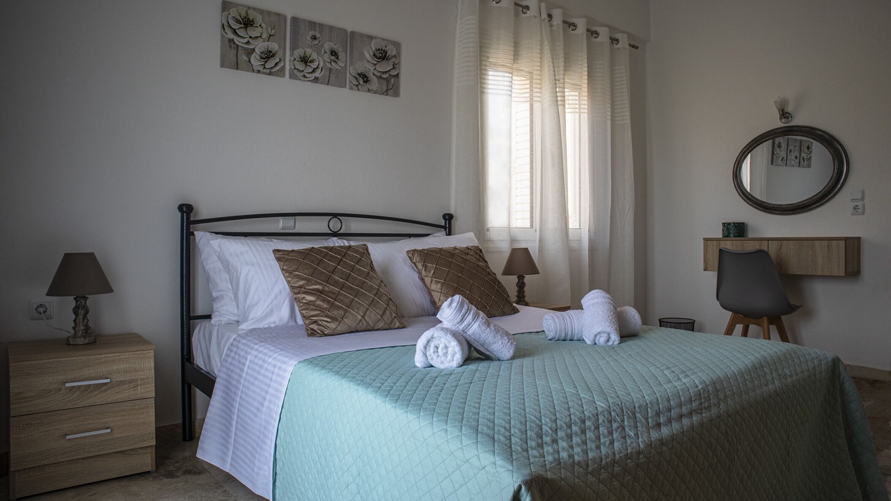 Photo of Bedroom in Analipsi