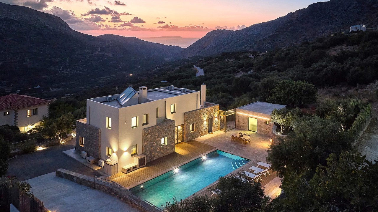 Photo of Outdoor in Vrachasi