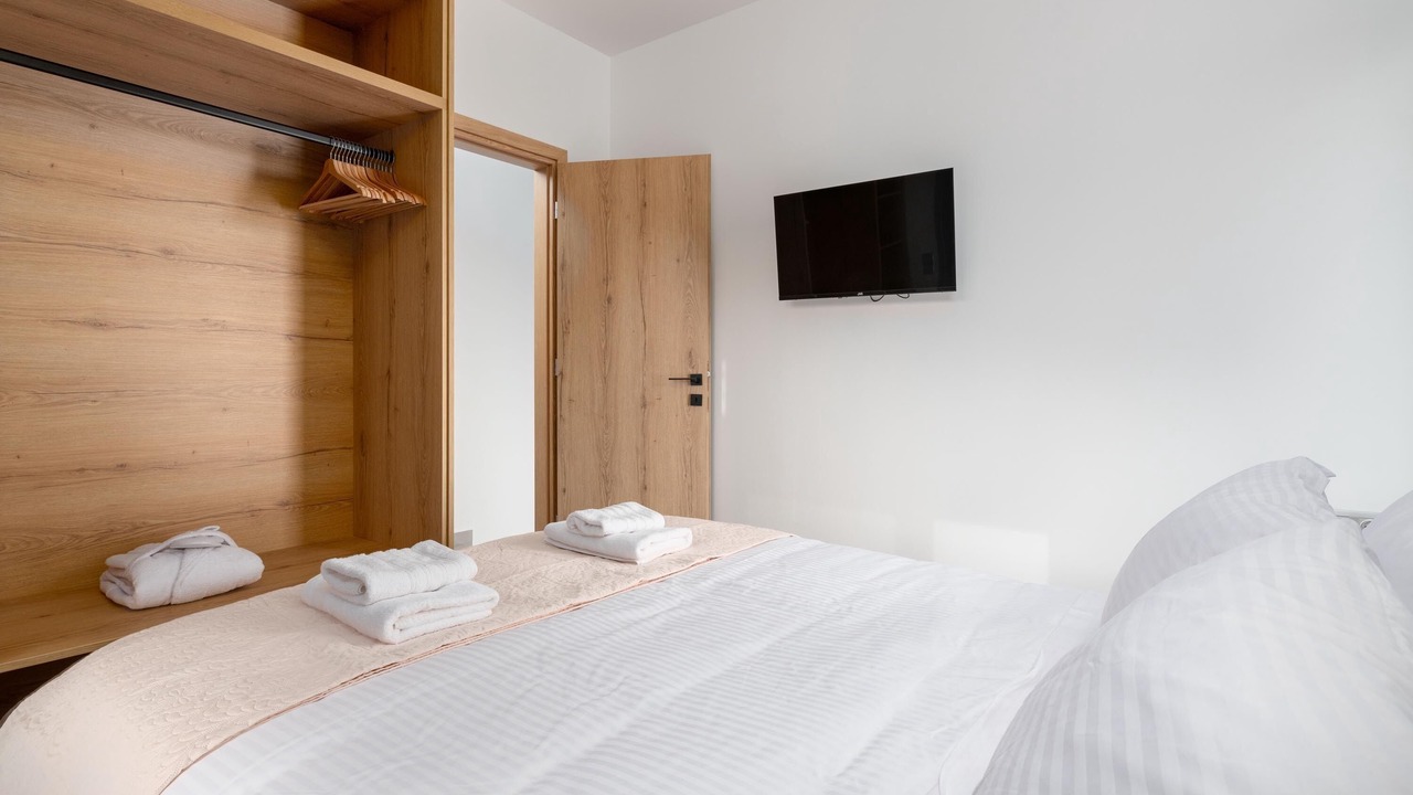 Photo of Bedroom in Petaloudes