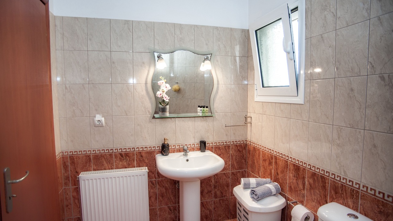 Photo of Bathroom in Khelmata