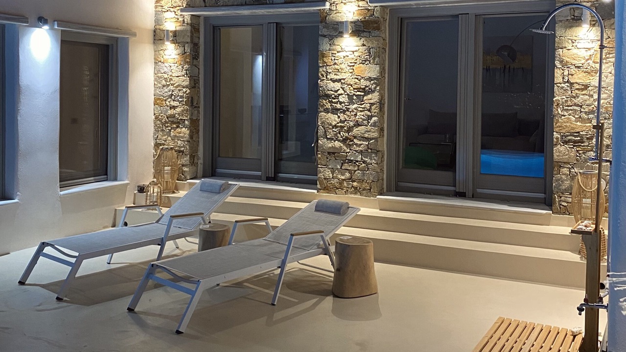 Photo of Patio Balcony in Azolimnos