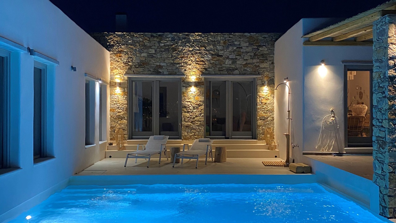 Photo of Outdoor in Azolimnos