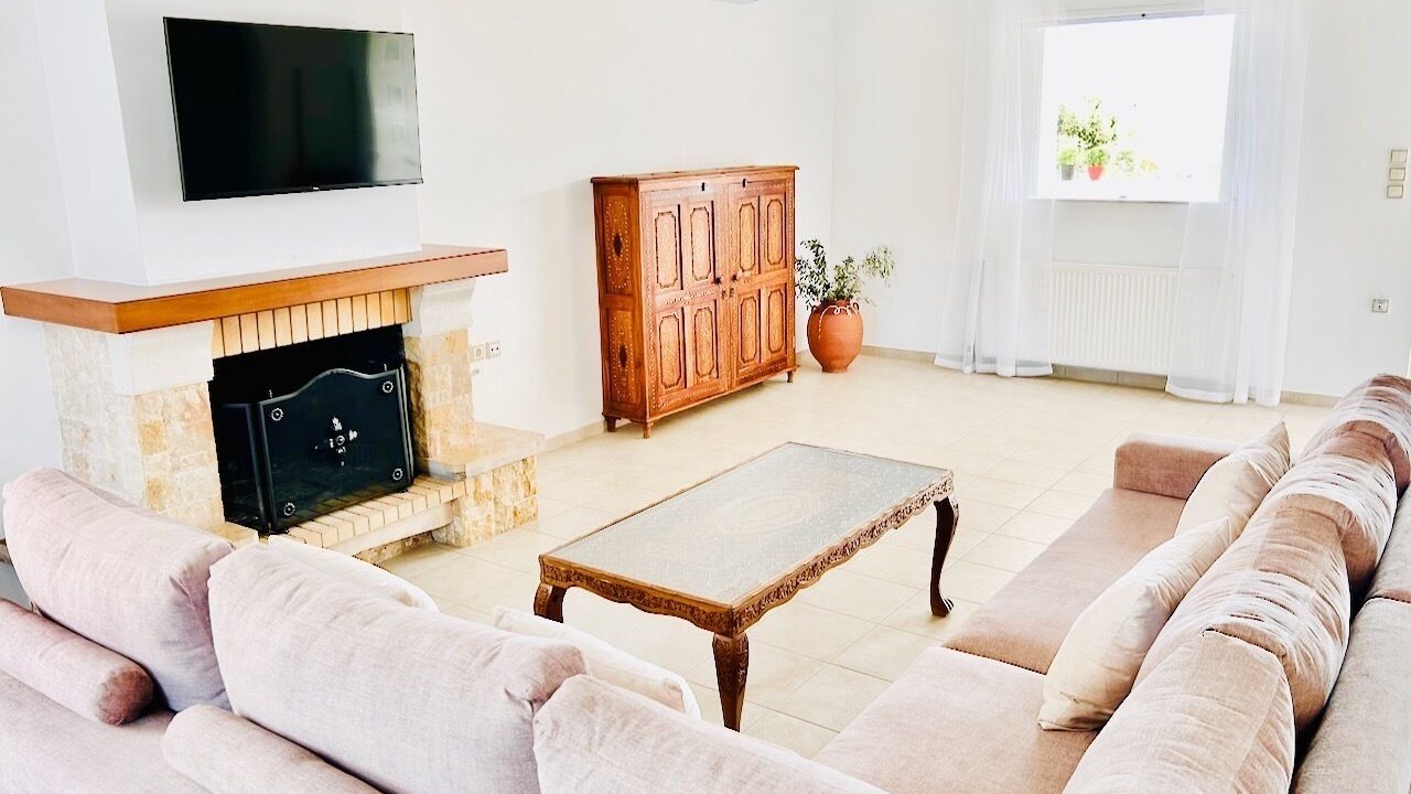 Photo of Bedroom in Kato Diminio