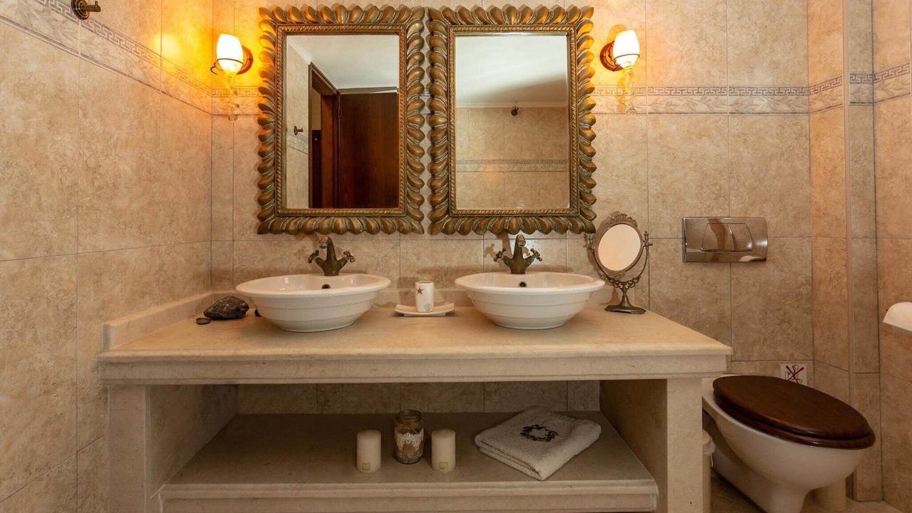 Photo of Bathroom in Koutouloufari