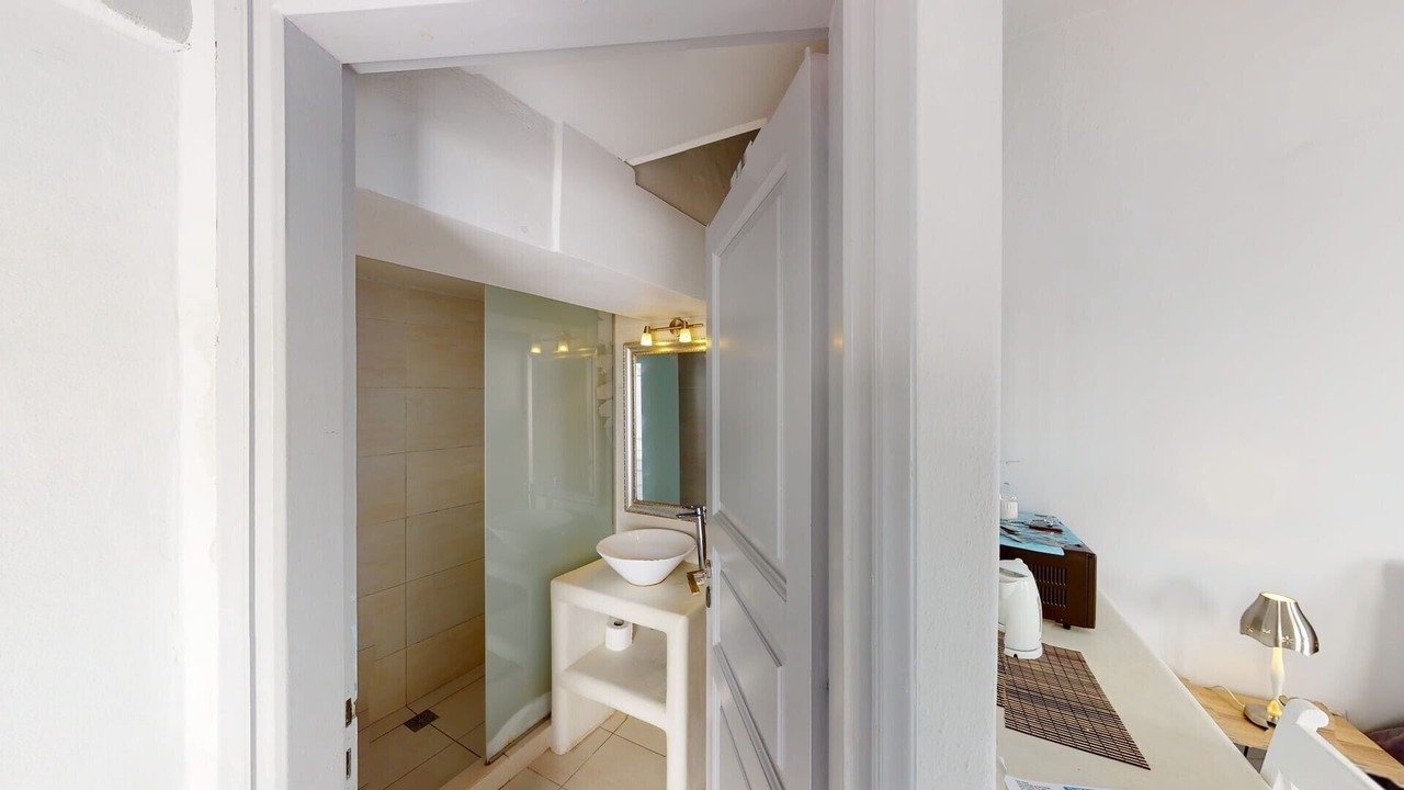 Photo of Others in Fira