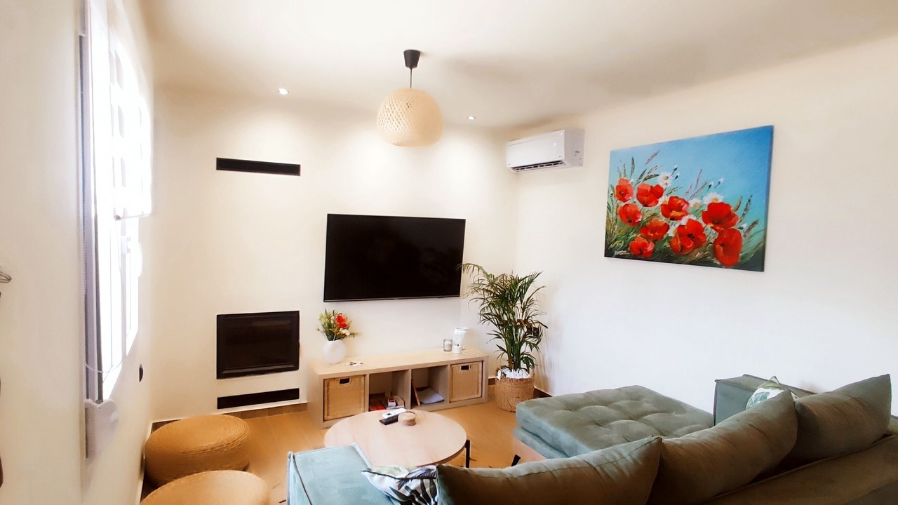 Photo of Livingroom in Neo Kalamaki