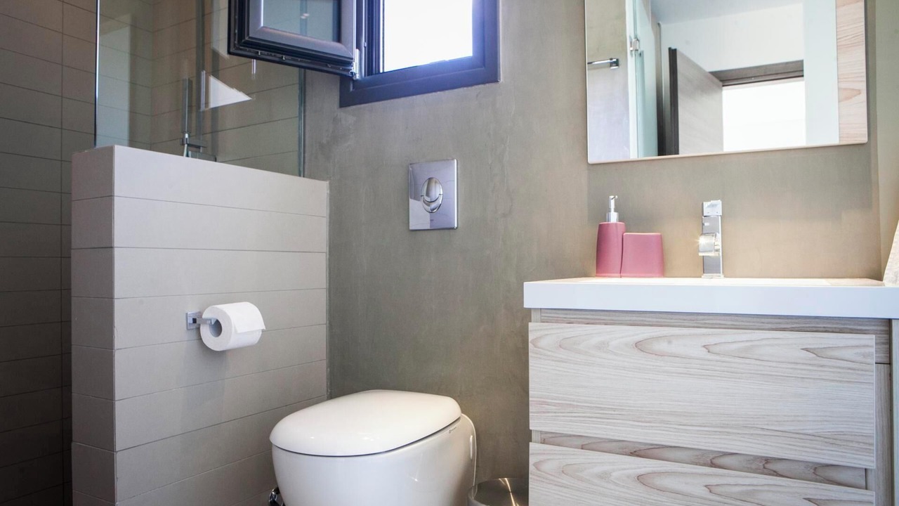 Photo of Bathroom in Leivathos