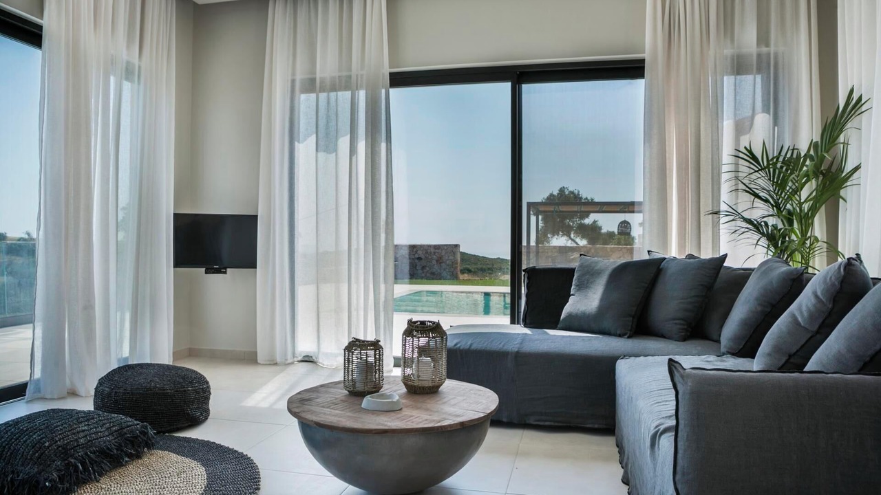 Photo of Livingroom in Leivathos