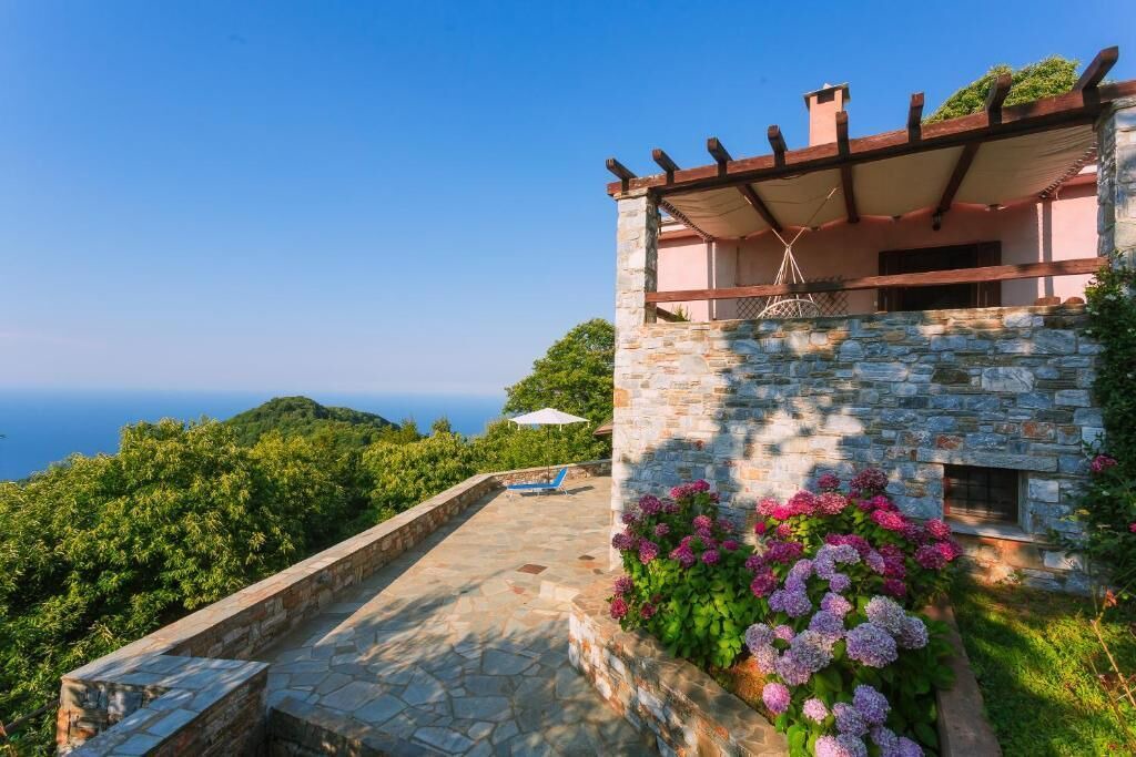 Photo of Patio Balcony in Kissos