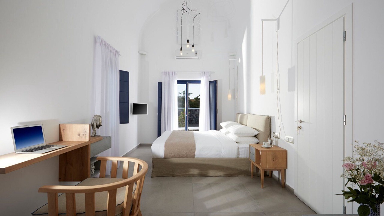 Photo of Others in Exo Gialos