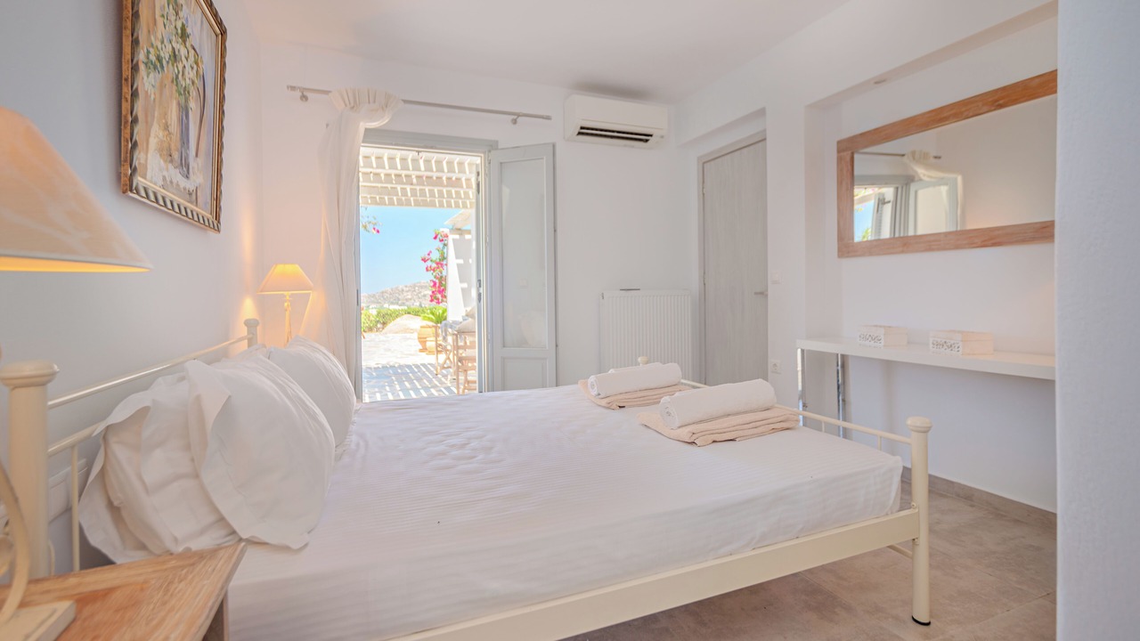 Photo of Bedroom in Naxos Town
