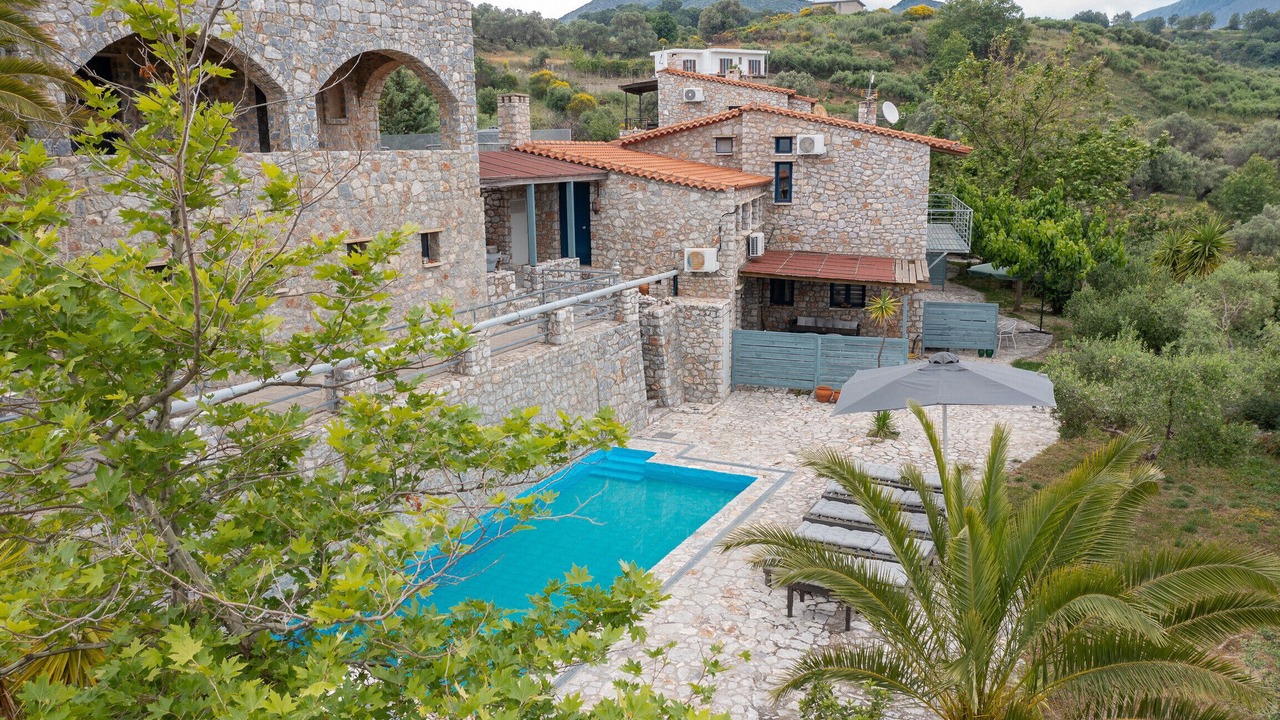 Photo of Outdoor in Lampini