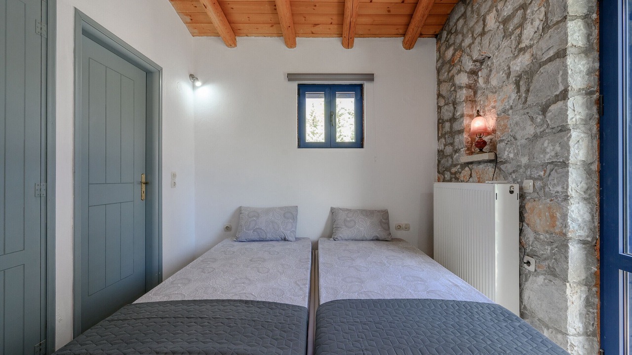 Photo of Outdoor in Lampini