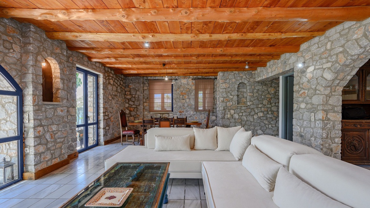 Photo of Outdoor in Lampini