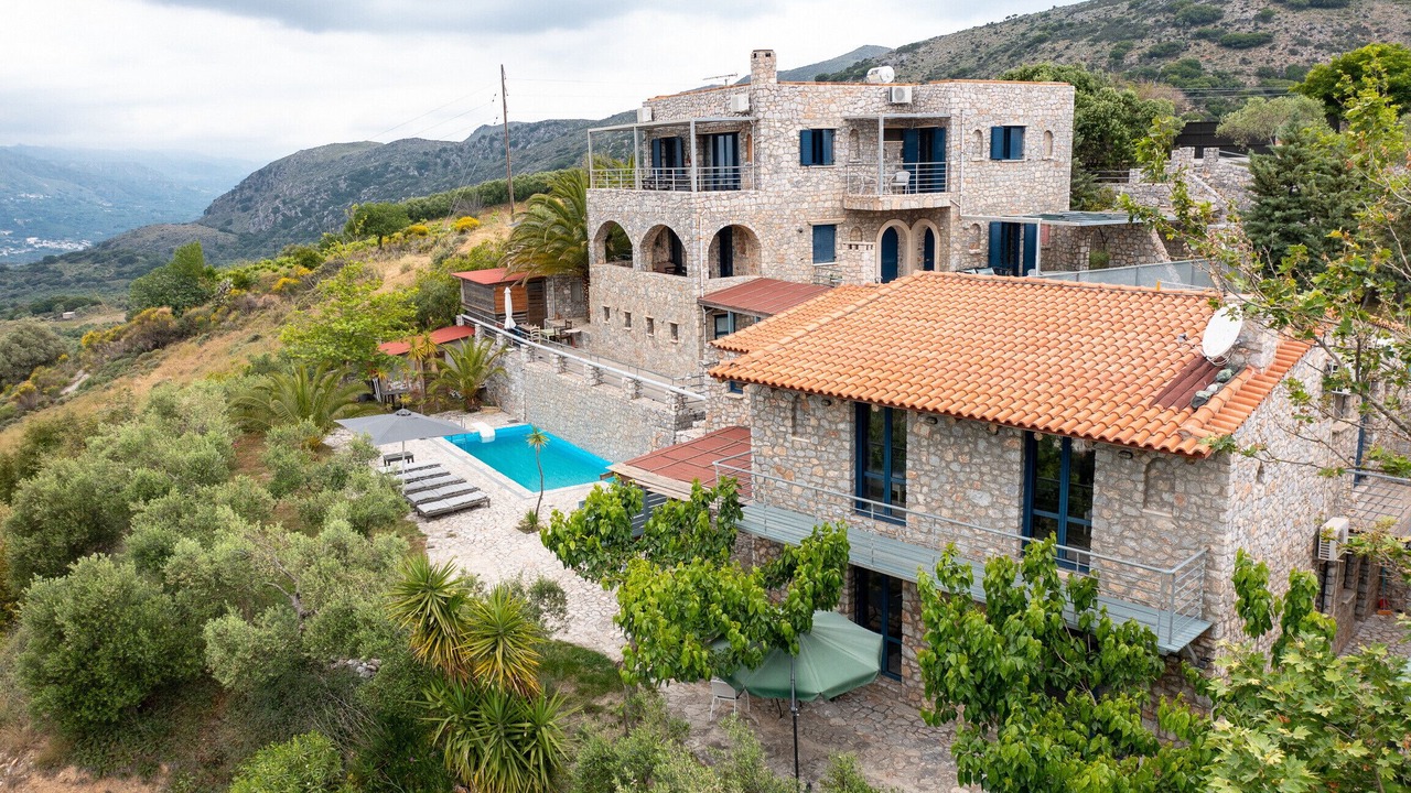 Photo of Outdoor in Lampini