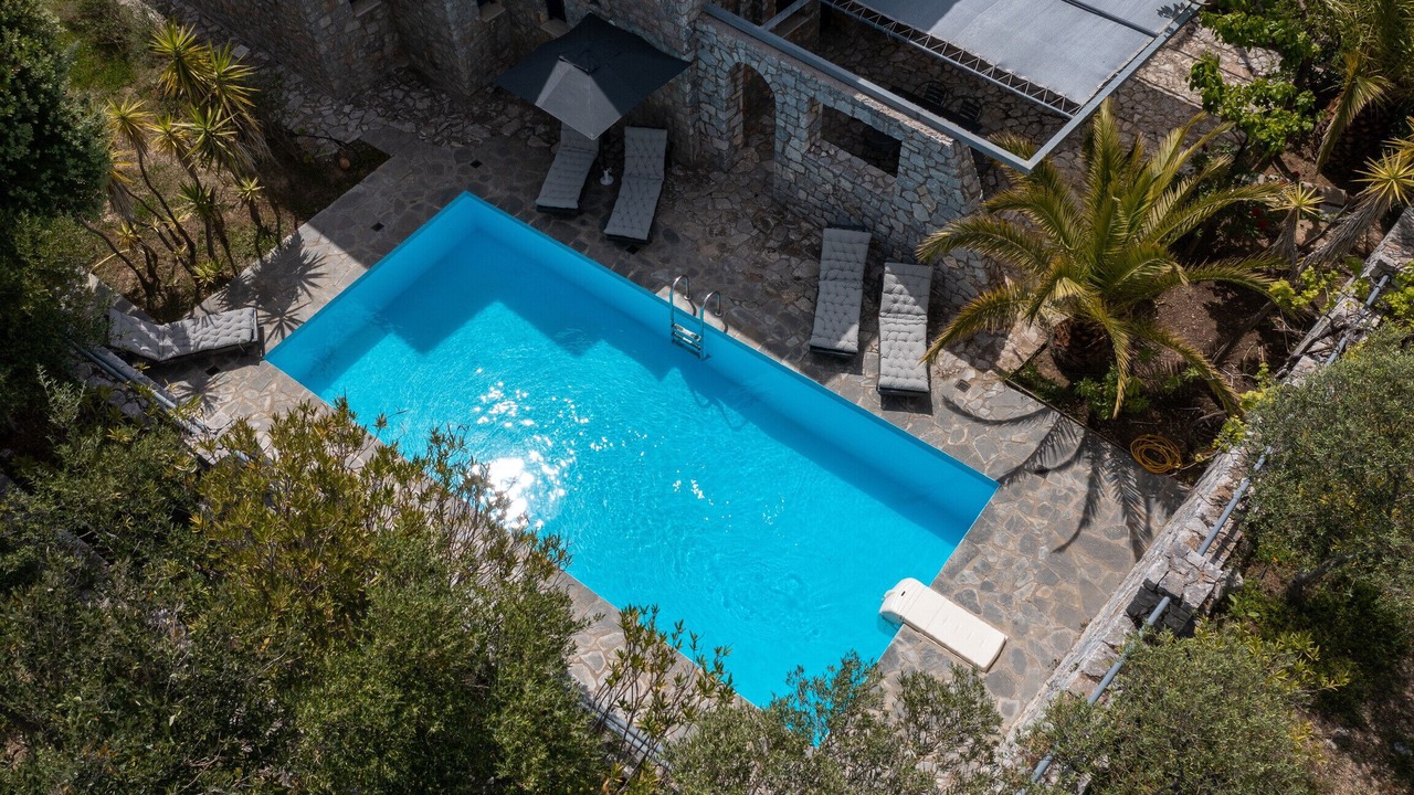 Photo of Outdoor in Lampini