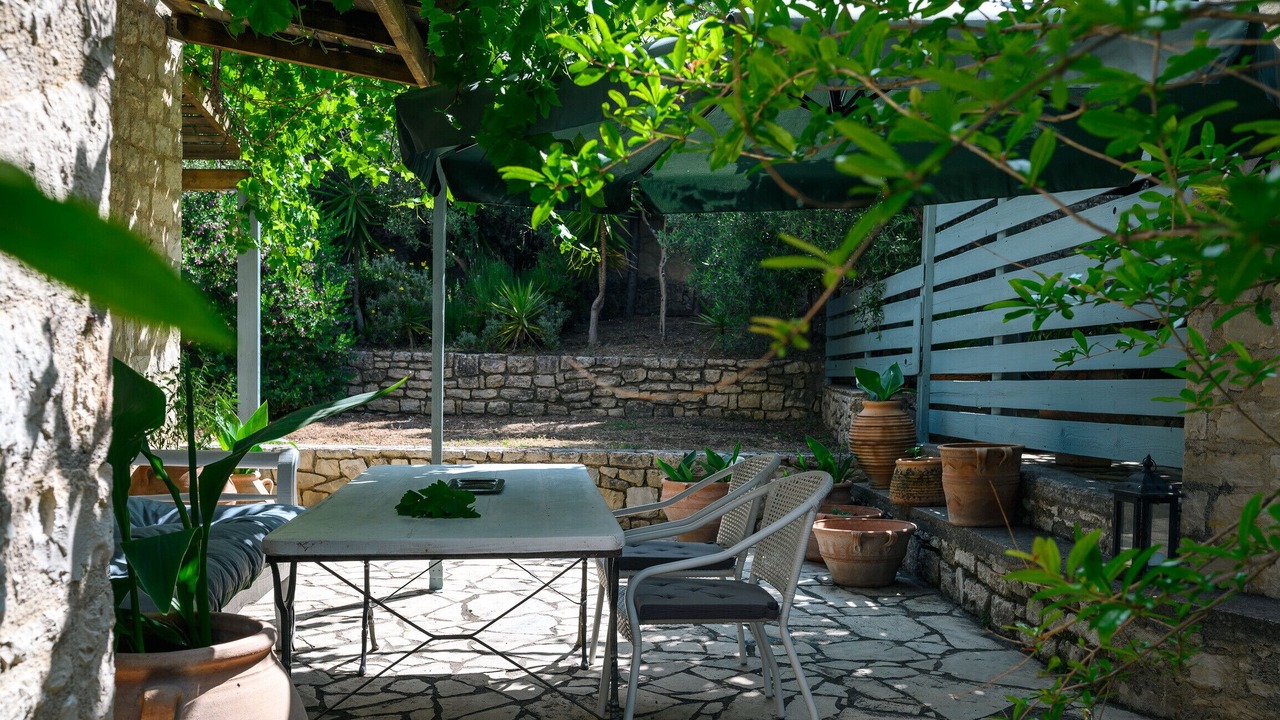 Photo of Outdoor in Lampini