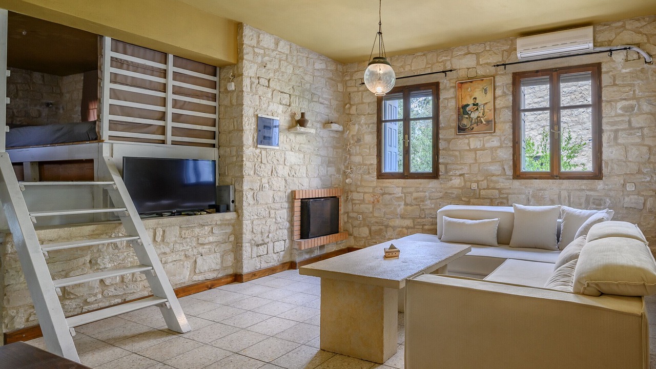 Photo of Outdoor in Lampini